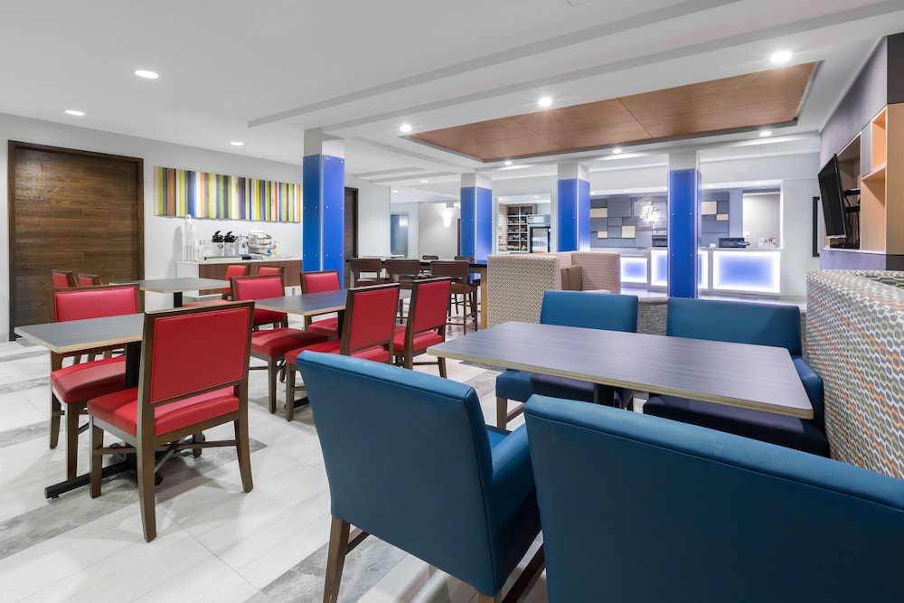 Holiday Inn Express Hotel And Suites Eugene Downtown University 52/70