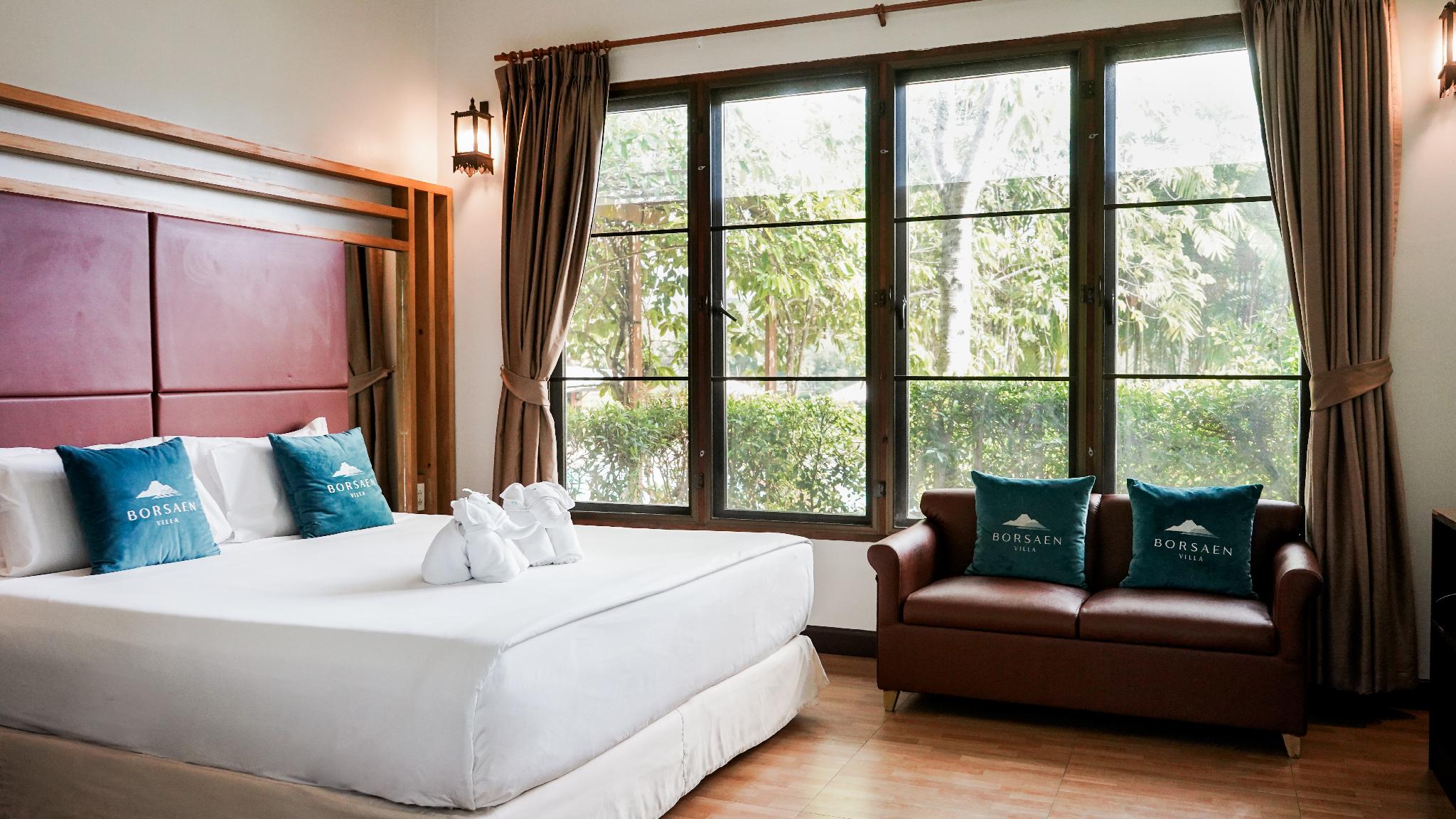 Room, Pool Access