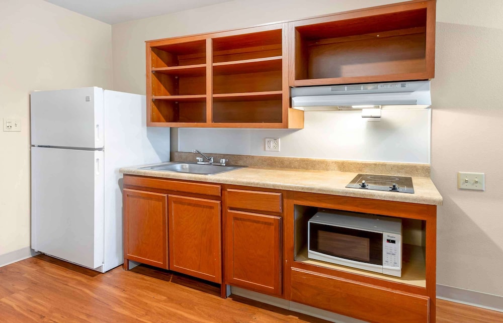 Extended Stay America Select Suites - Oklahoma City - West 42/43