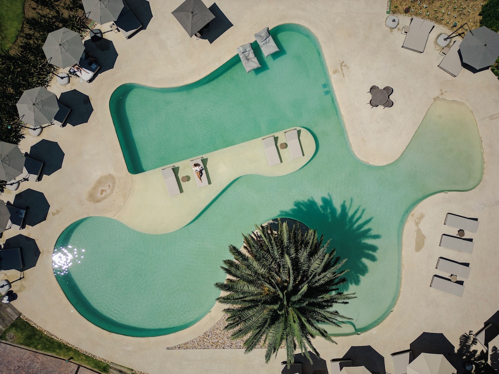 Unique Garden Hotel And Spa 40/49