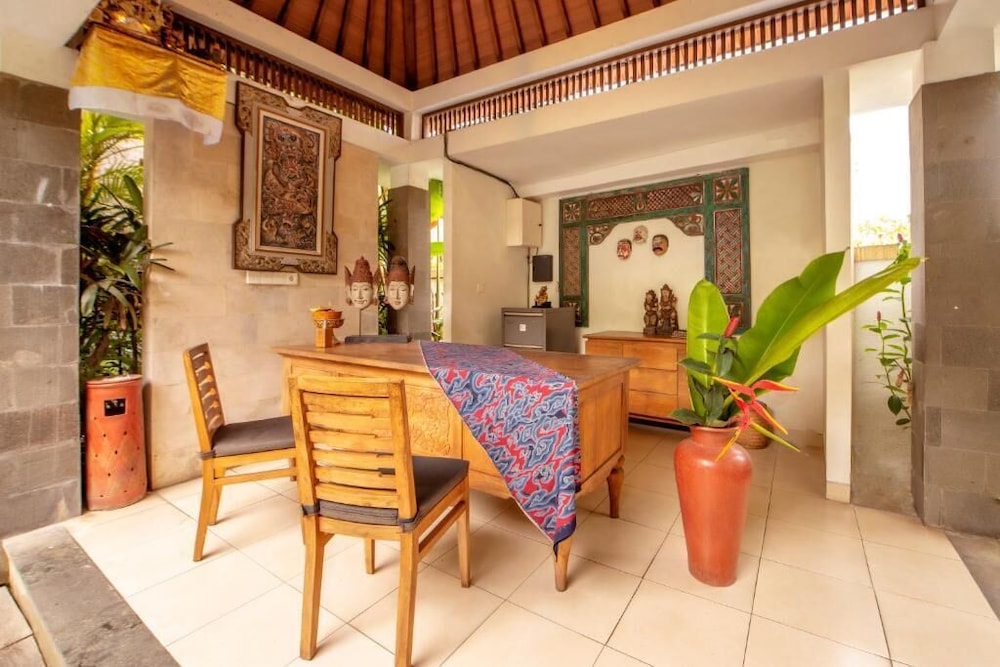 Jani's Place Cottage 12/65