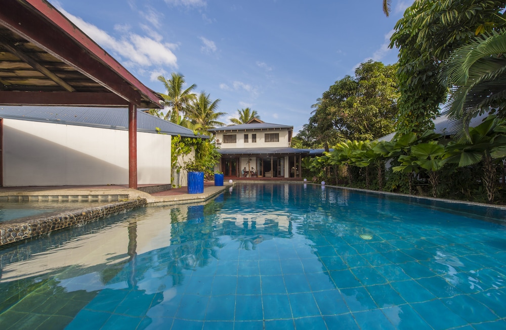 deVos - The Private Residence 3/50