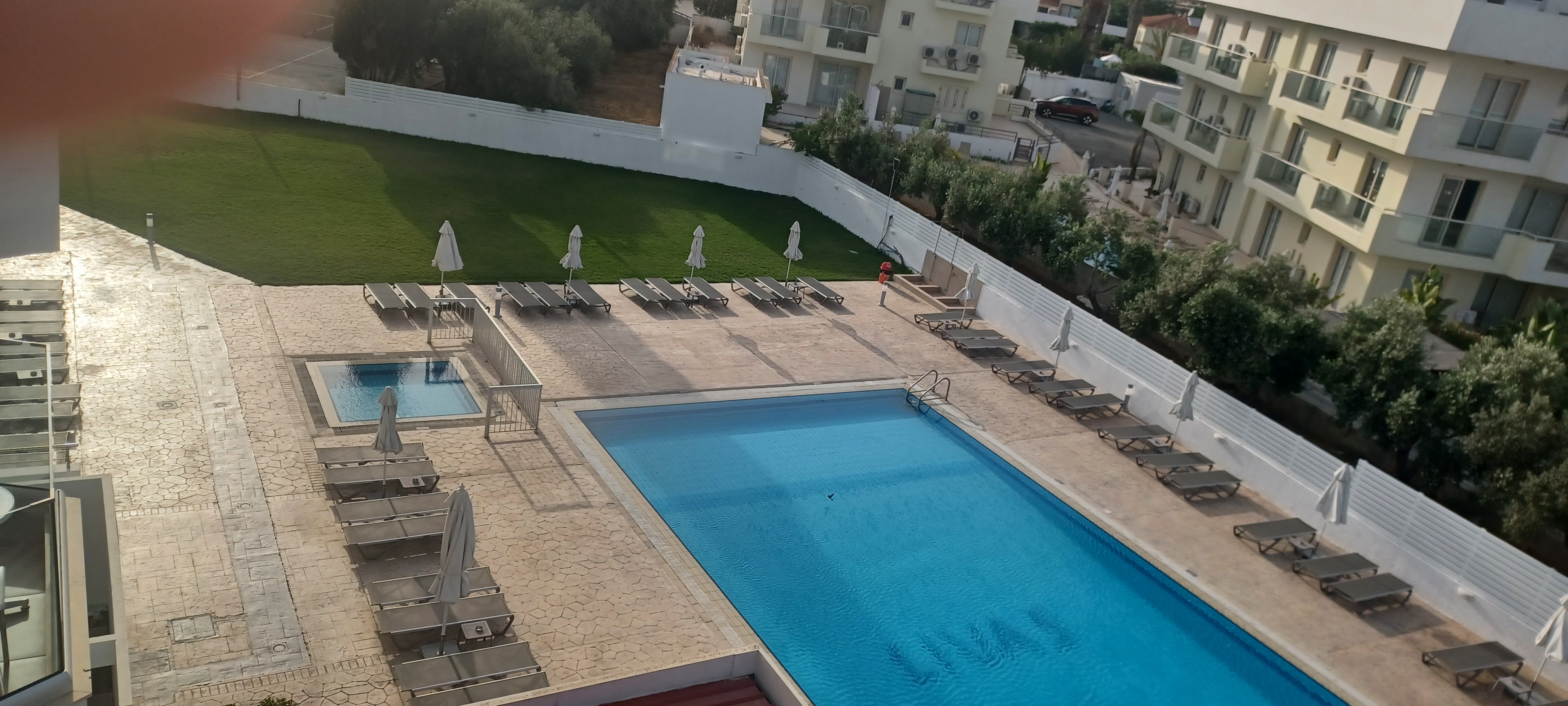Livas Hotel Apartments 48/50
