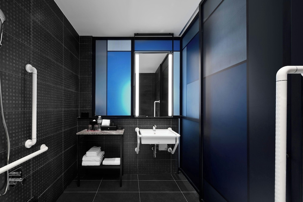 Aloft Tainan Anping 49/50