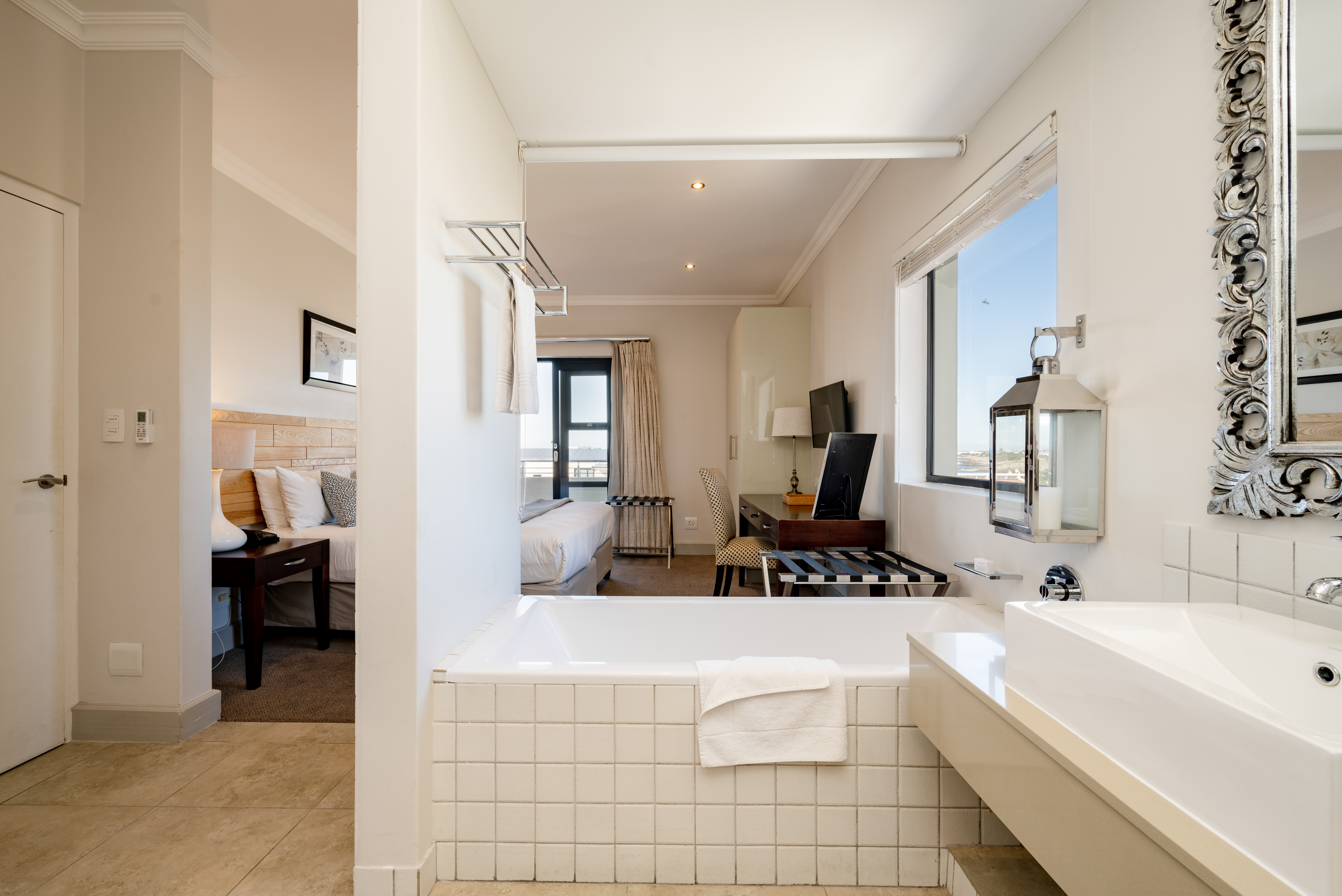 2 Bedrooms, Sky, Connecting, Residence