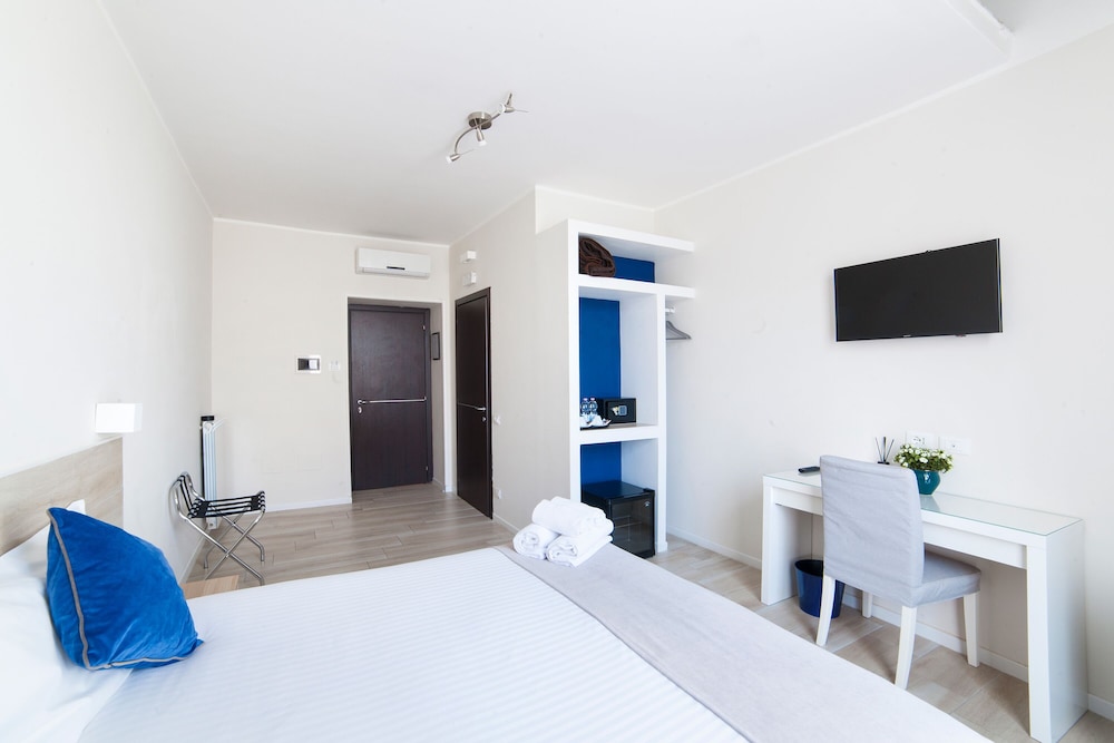 Dada Suites 21/49