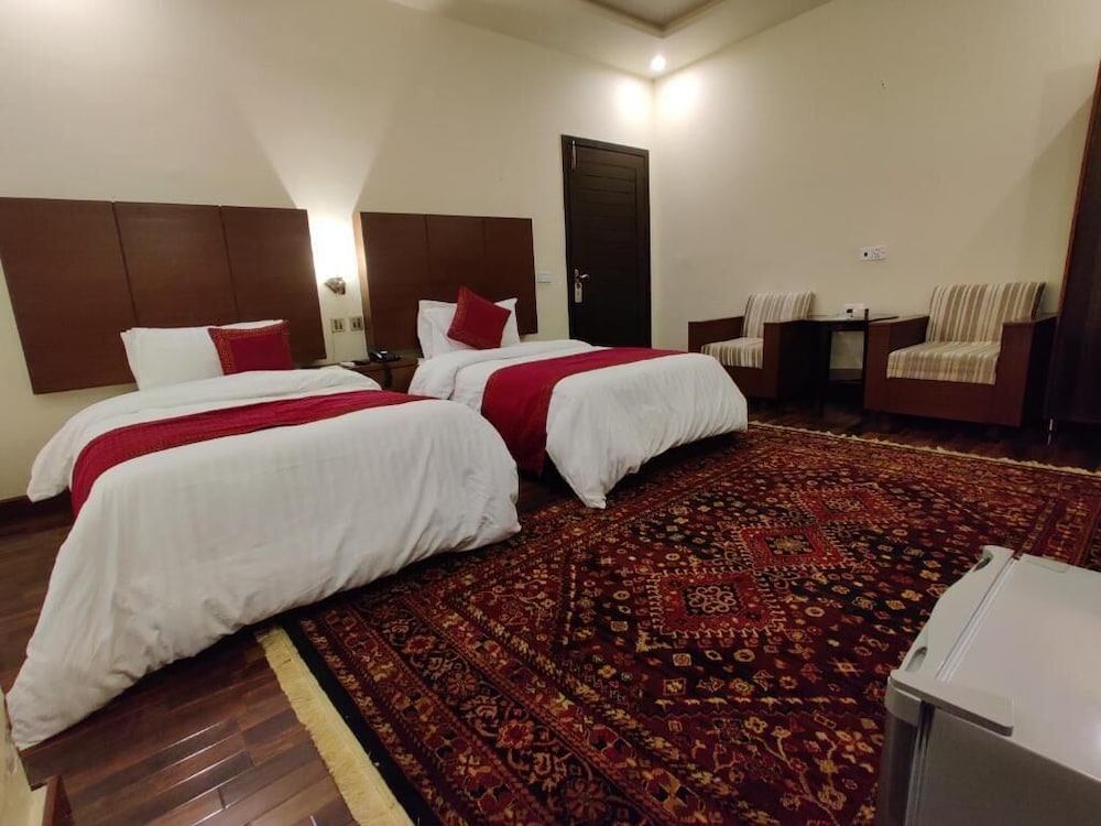 Shelton’s Rezidor Lahore 34/51