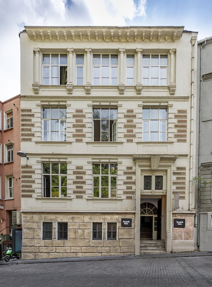 Cezayir Rooms 52/60