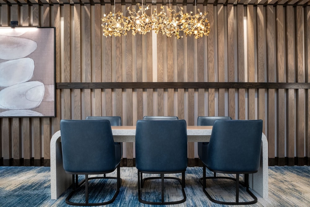 Southpark Hotel 43/50