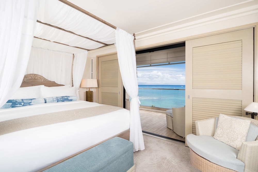 Espacio The Jewel Of Waikiki 18/64