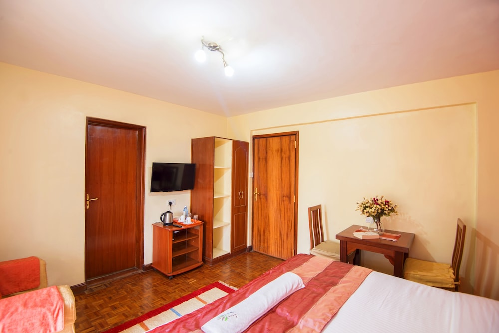 Leon Villas Guest House 16/42