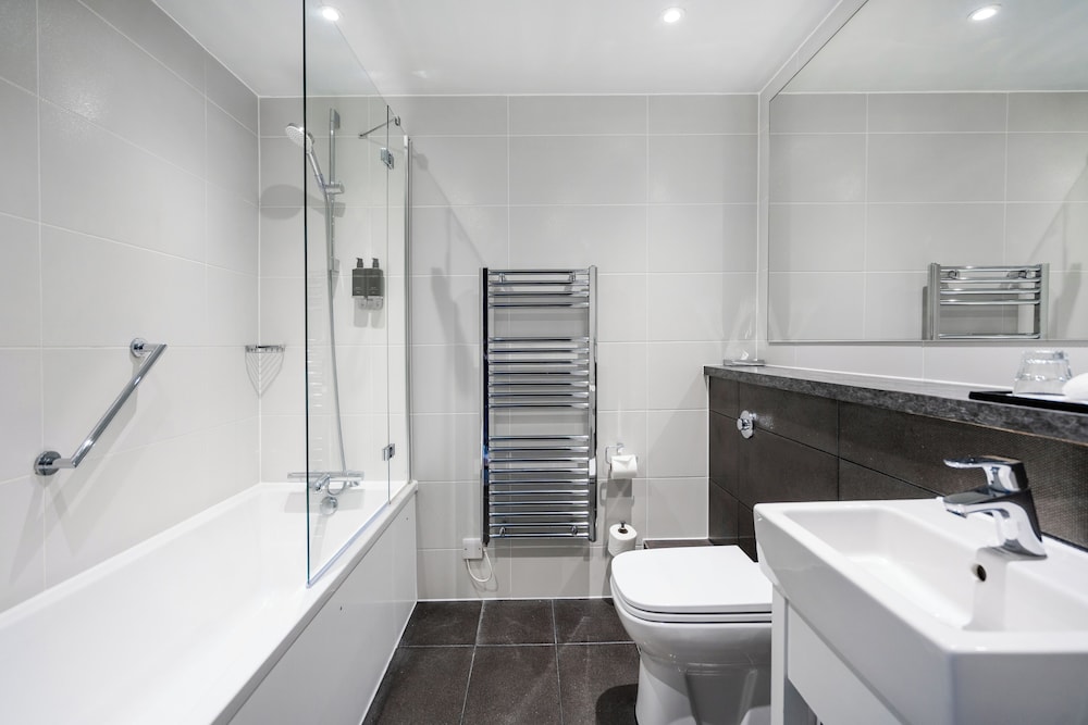 The Bromley Court Hotel 48/50