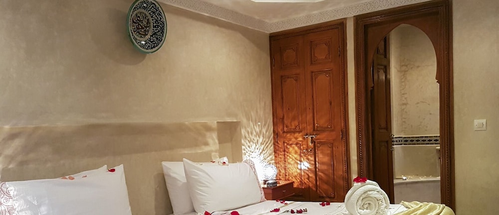 Riad Gallery 49 9/50