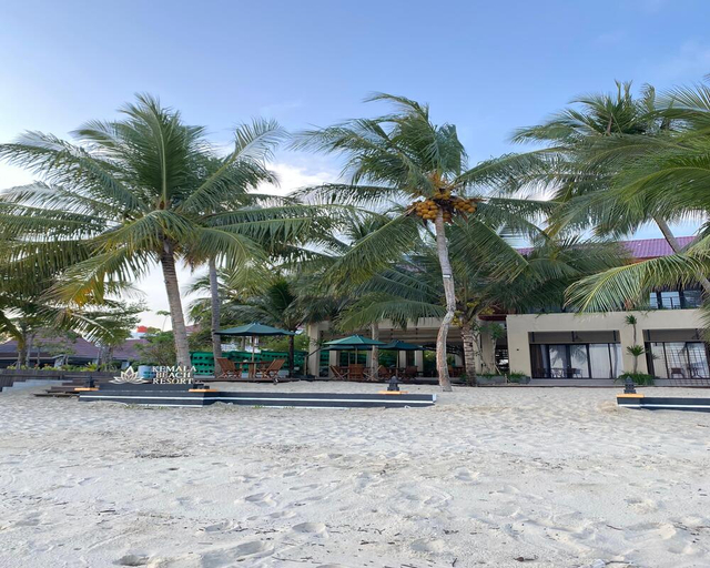 KEMALA BEACH RESORT HOTEL BALIKPAPAN 7/11