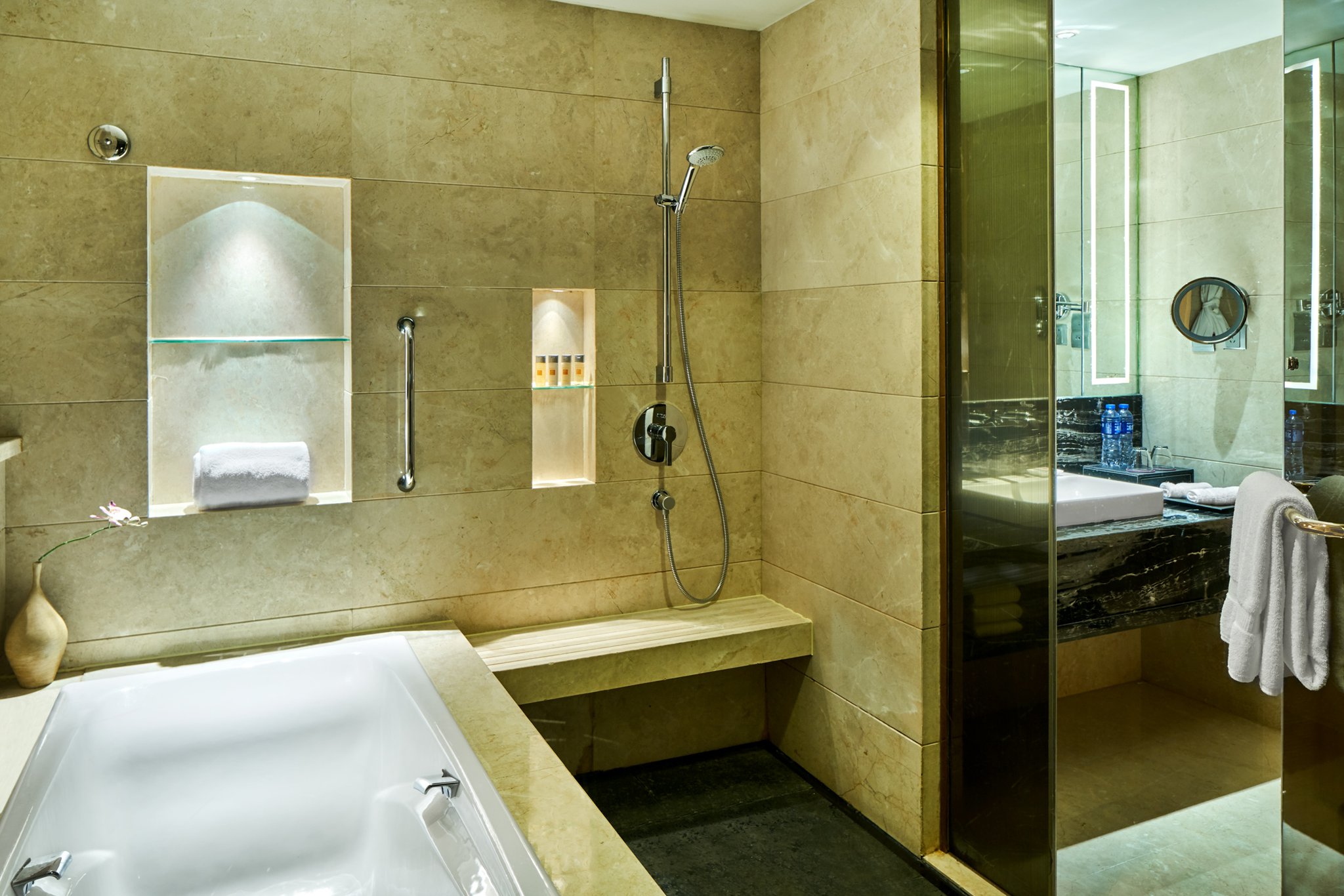 Crowne Plaza Xian 48/50