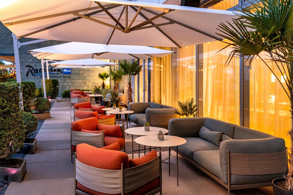 Radisson Blu Media Harbour Hotel Dusseldorf 43/68