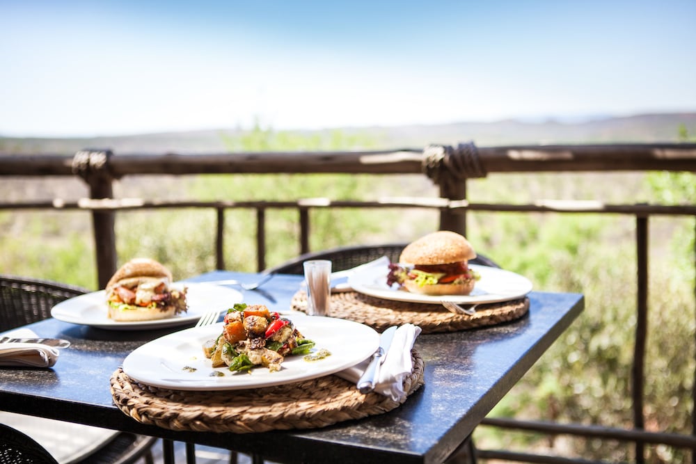 Nambiti Hills Private Game Lodge 31/50
