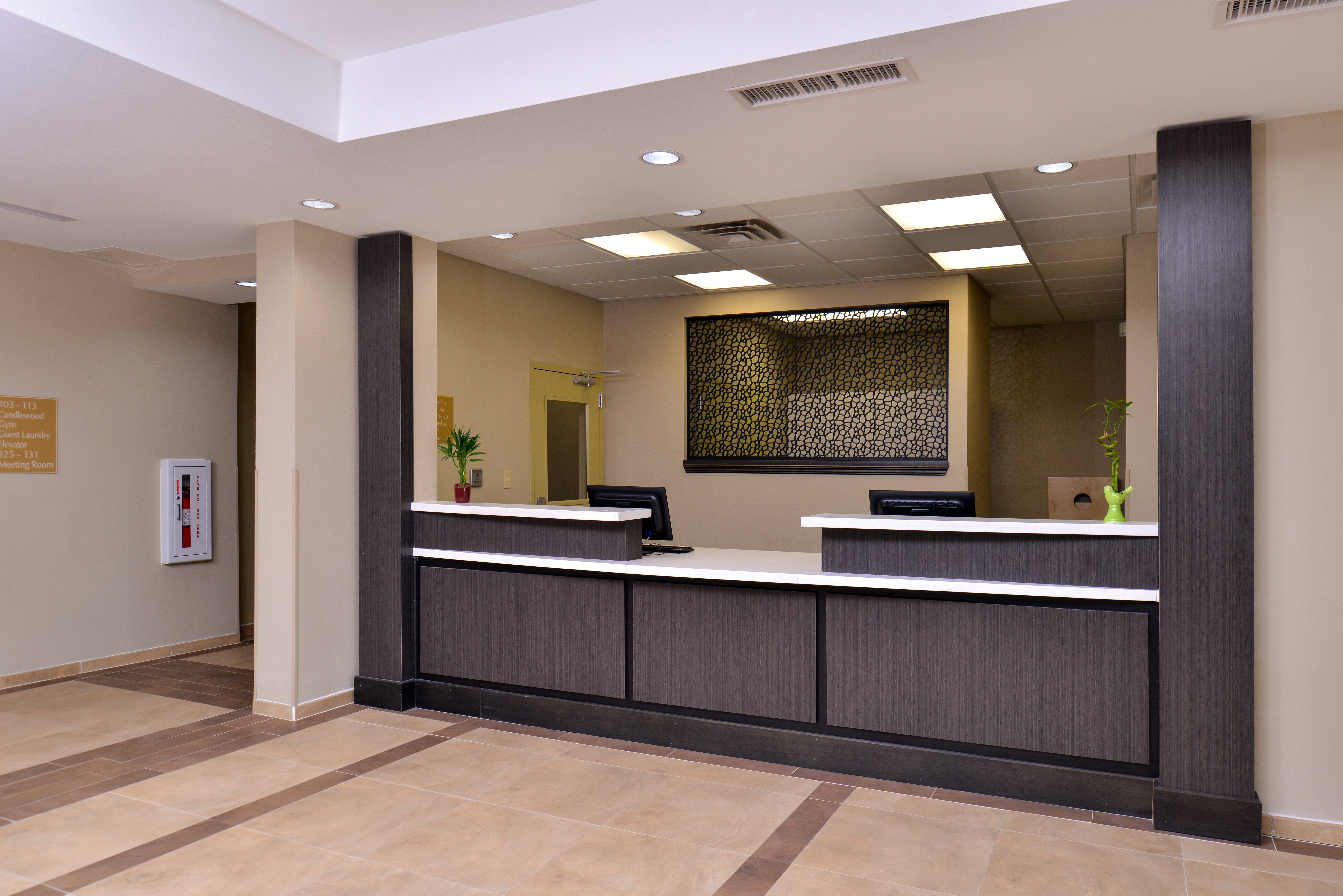 CANDLEWOOD SUITES KENEDY 5/40