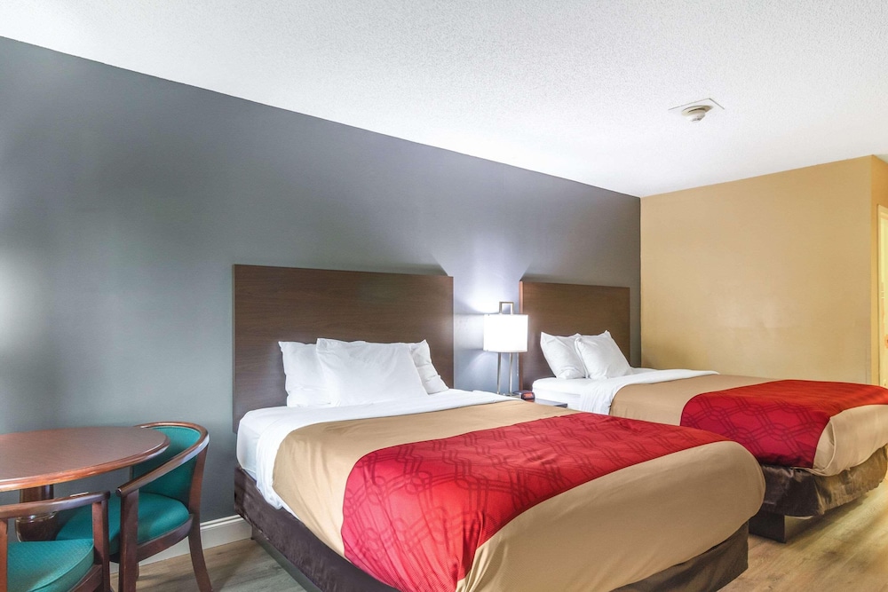 SureStay Hotel by Best Western Brunswick 7/24