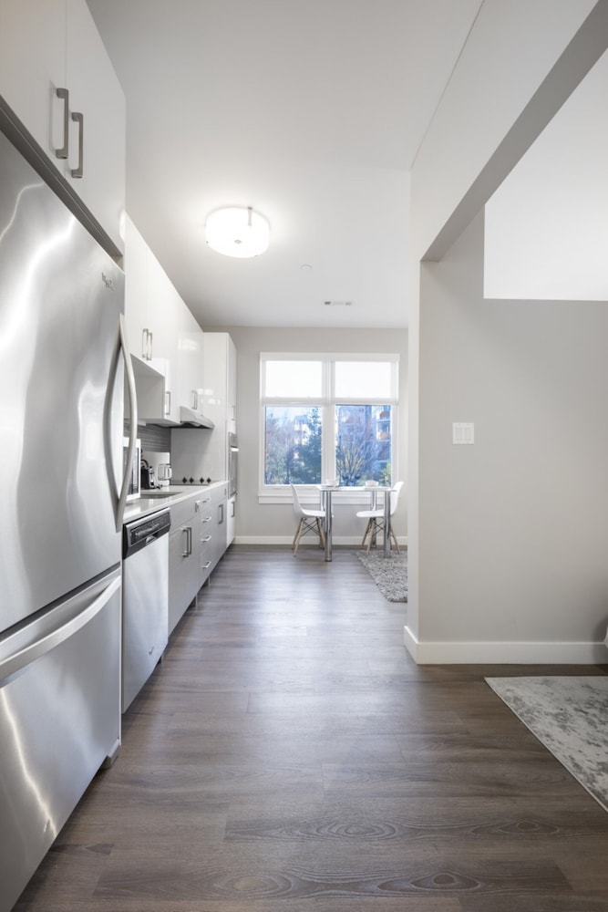 Global Luxury Suites East Boston 14/50