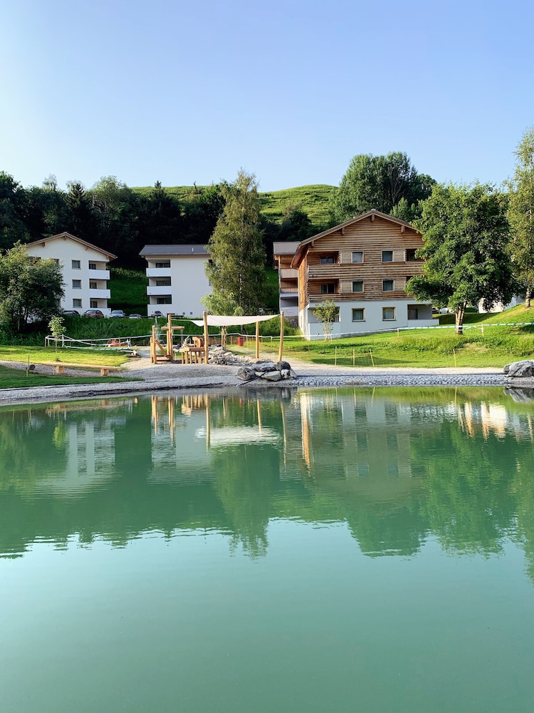 Pradas Resort Brigels 66/73