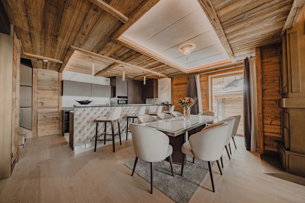 Ultima Courchevel Belvedere 38/50