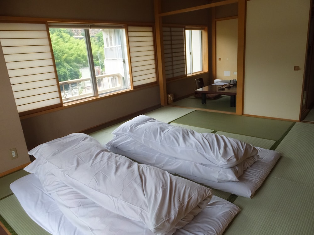 Itoen Hotel Shikisai 17/49