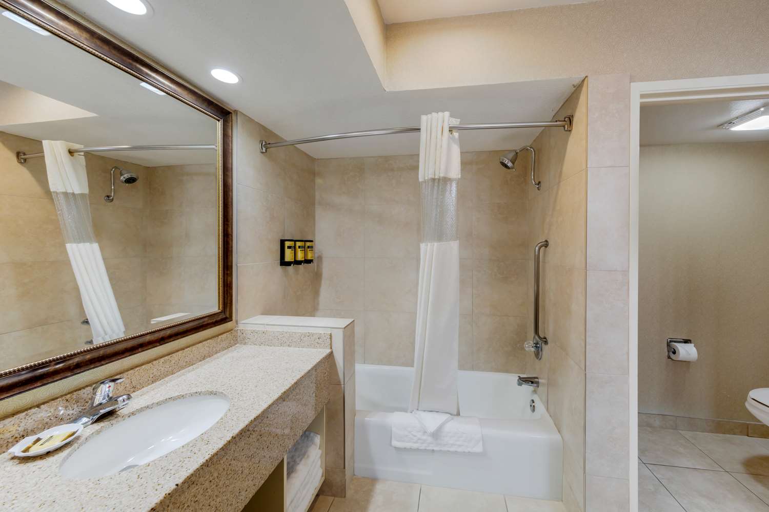 غرفة بسريرين كوين، Best Western Plus Big America 6/6