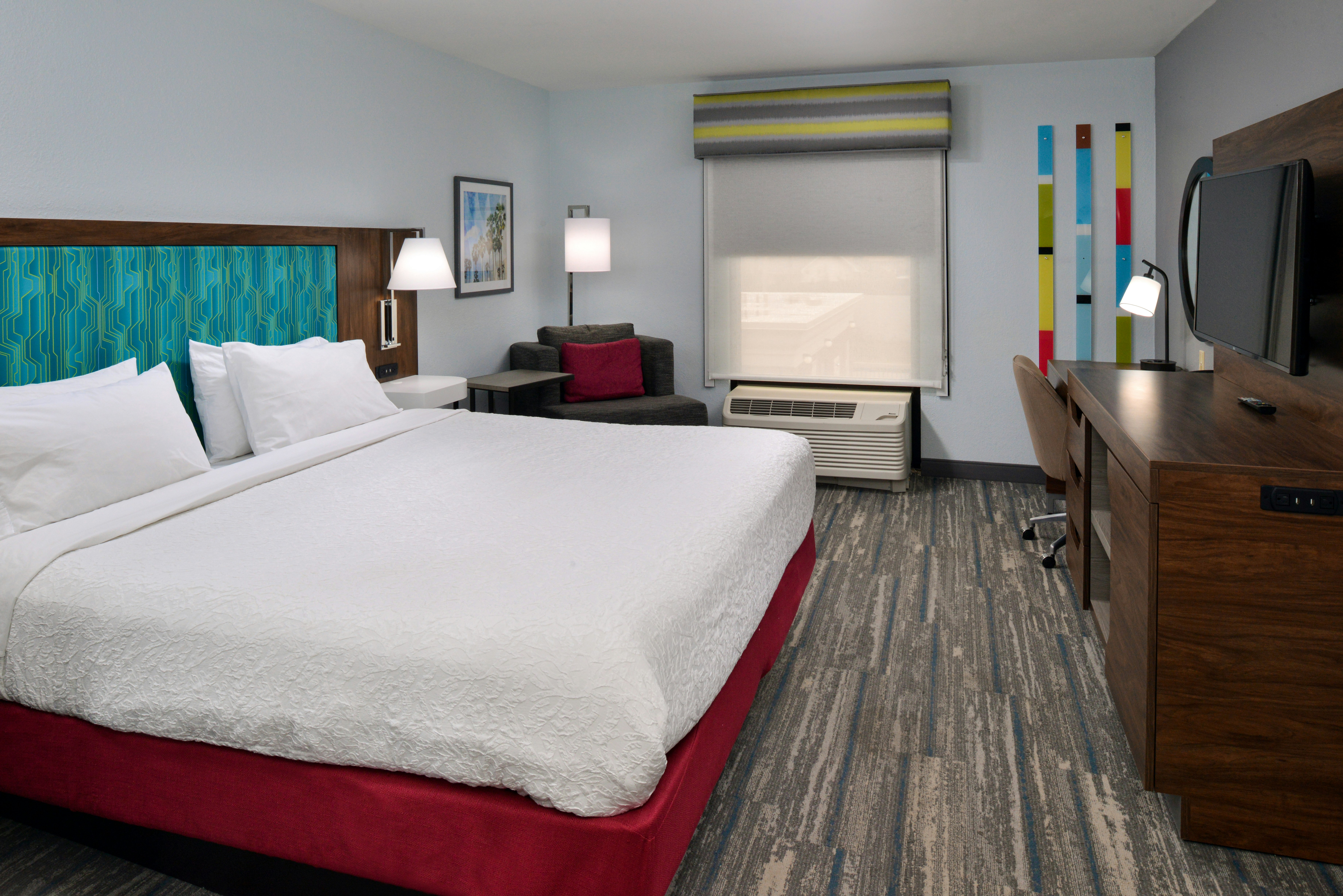 ROOM, KING BED