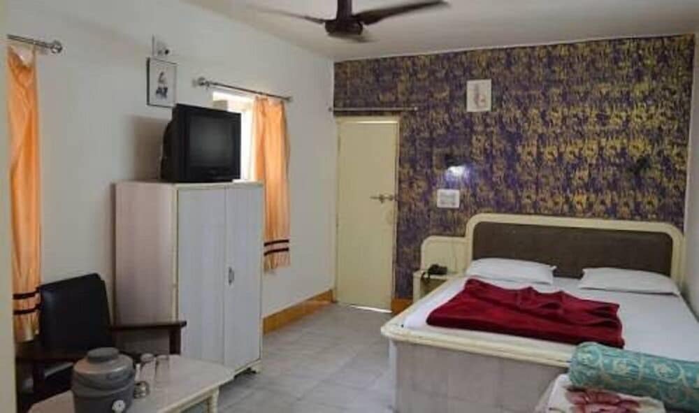 Hotel Shanti Mount Abu 15/28