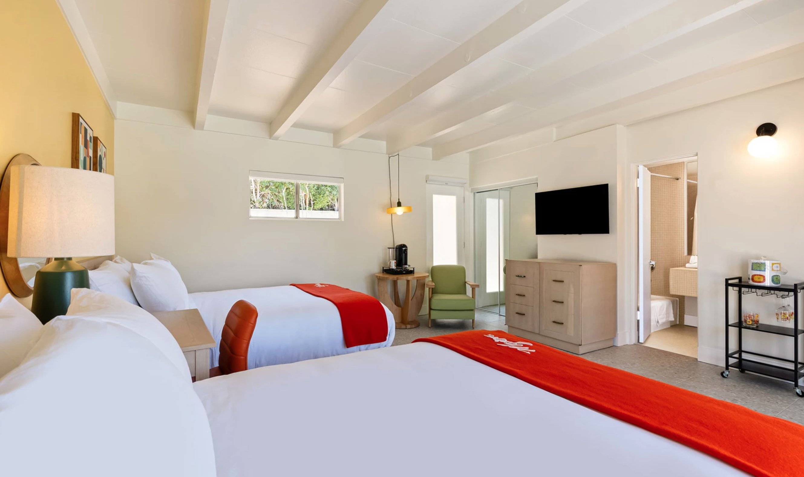 Classic, 2 Queen Beds