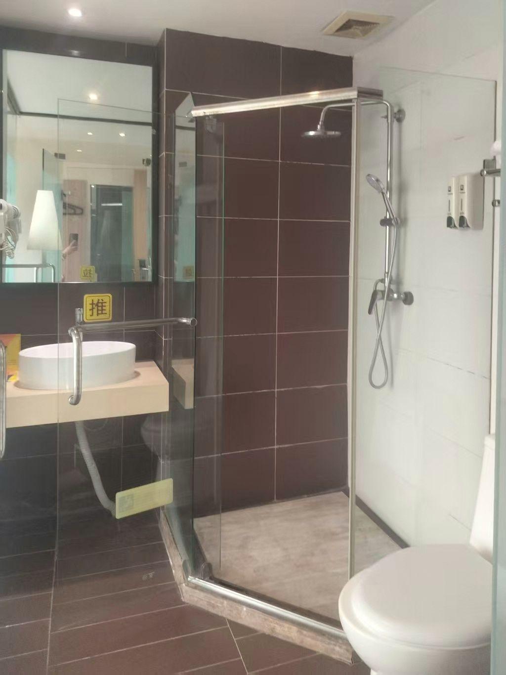 7 Days Sunshine Hotel (Yibin Nanxi Wenhua Road Xinglong Street) 29/33