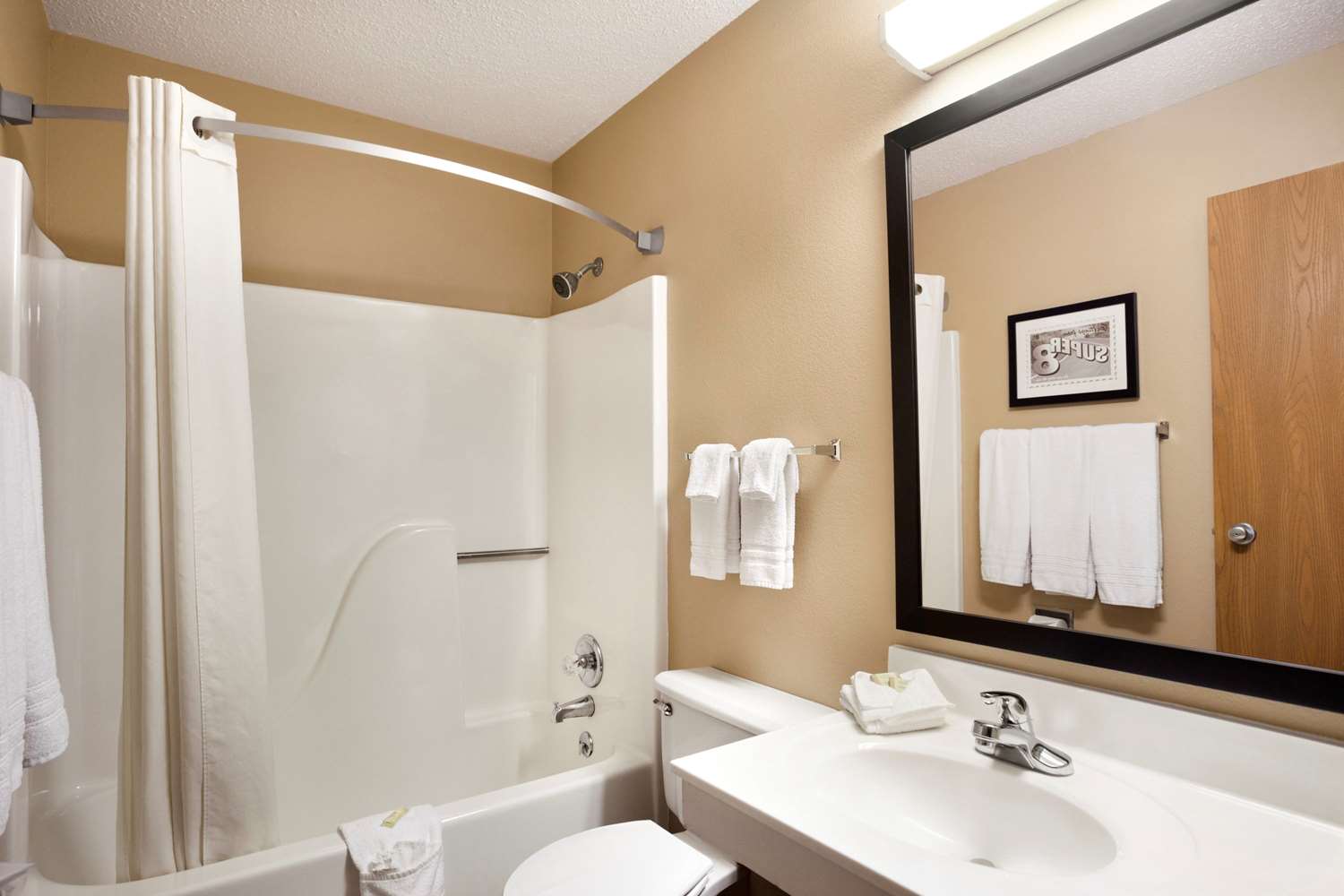 Americas Best Value Inn Pittsburg 8/9
