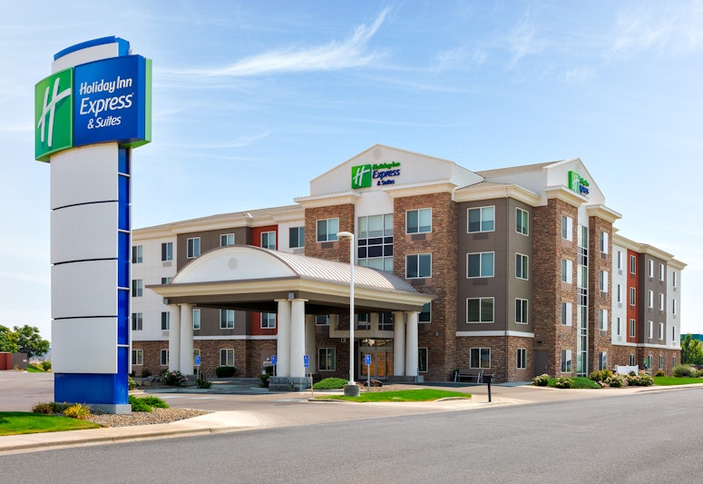 Holiday Inn Express Hotel And Suites Ontario 59/61