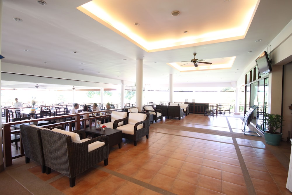 Mae Jo Golf Resort And Spa 25/50