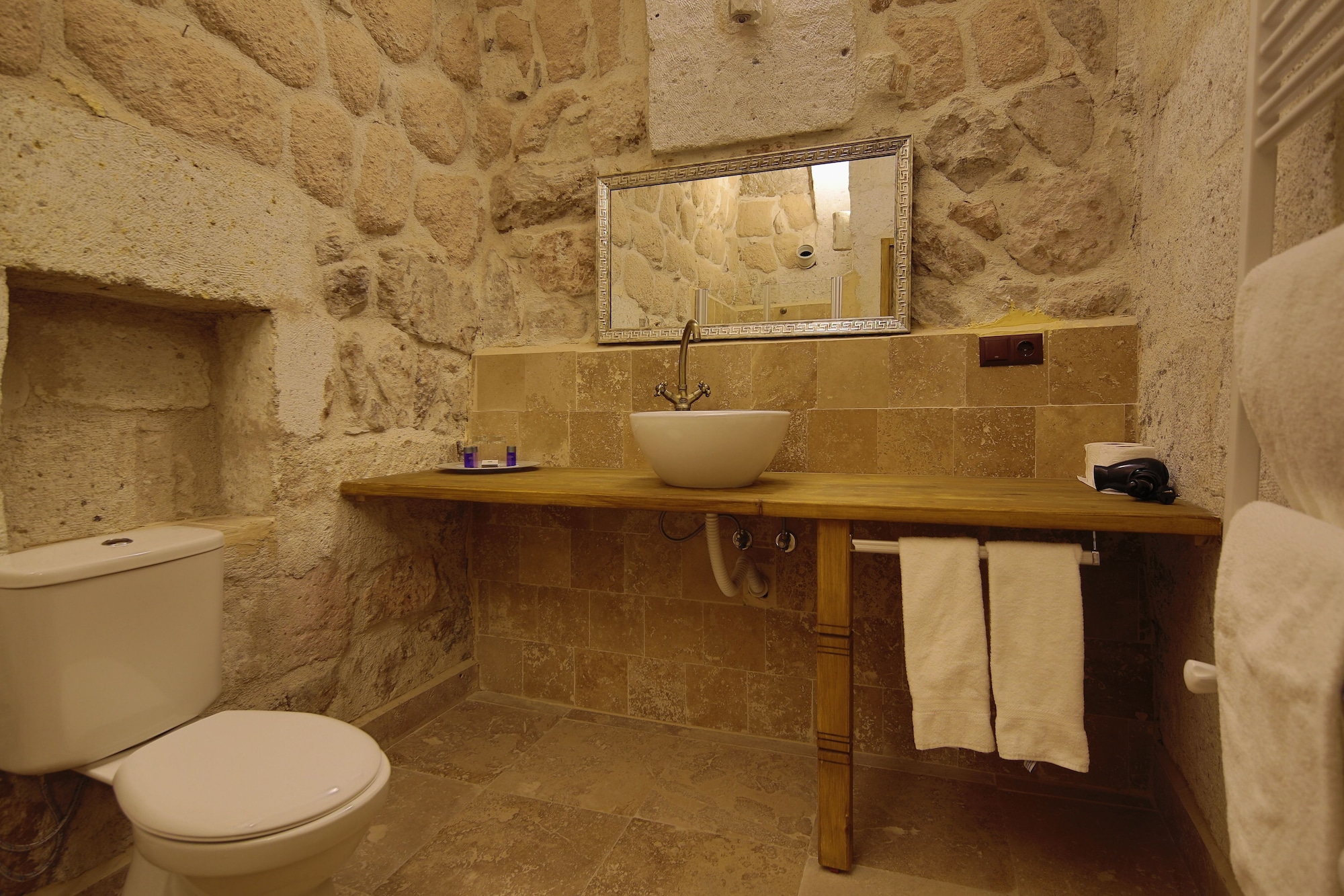 Stone Arch, Standard, Double Bed، Sakli Konak Cappadocia 7/7