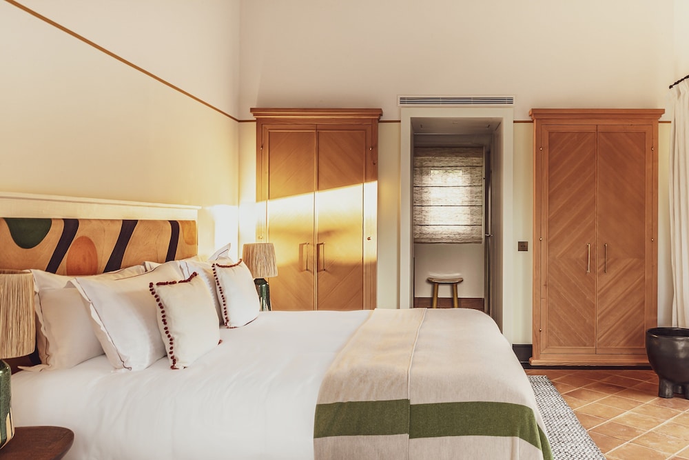PRESTIGE, DOUBLE OR TWIN BED