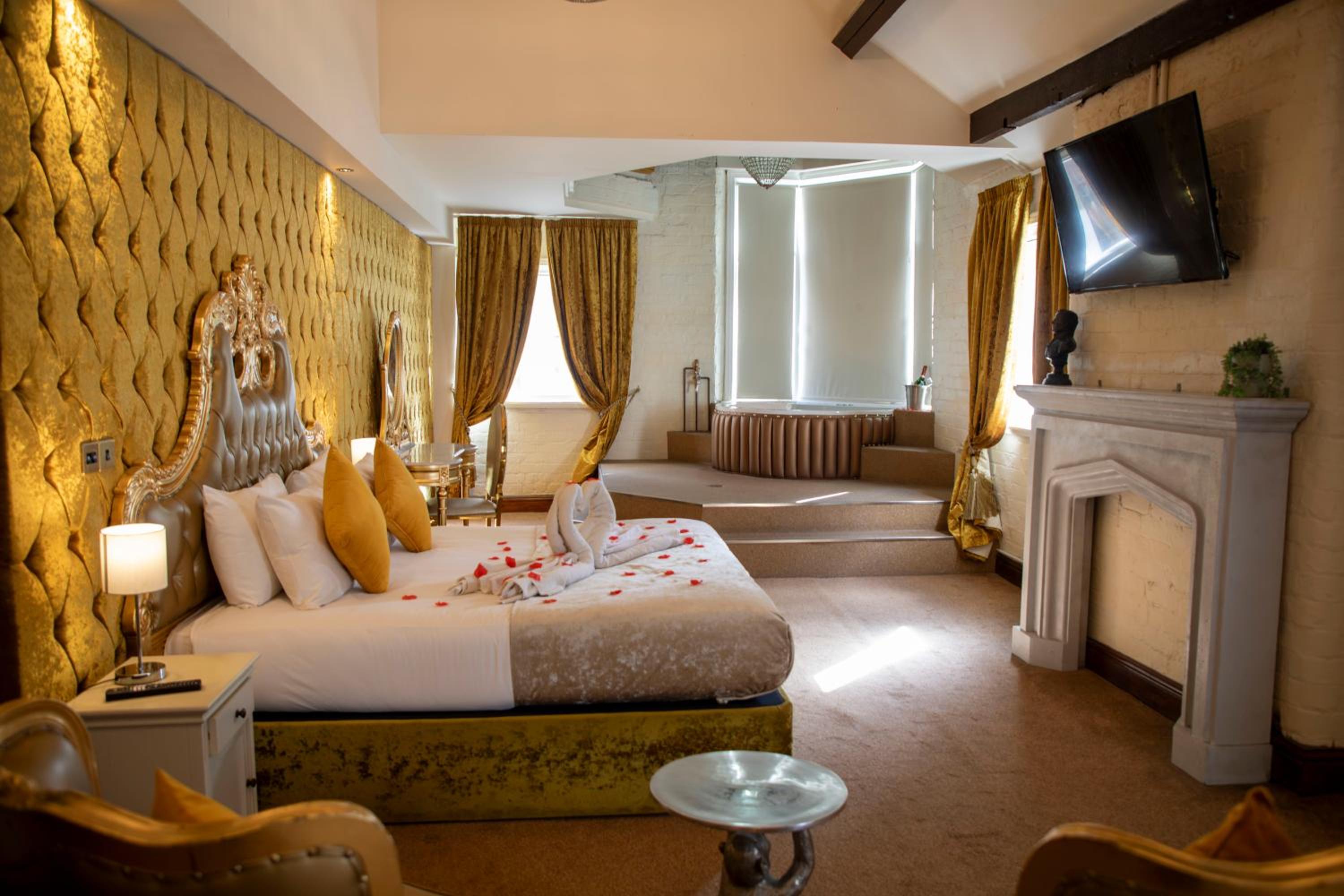 PRESIDENTIAL, SUITE