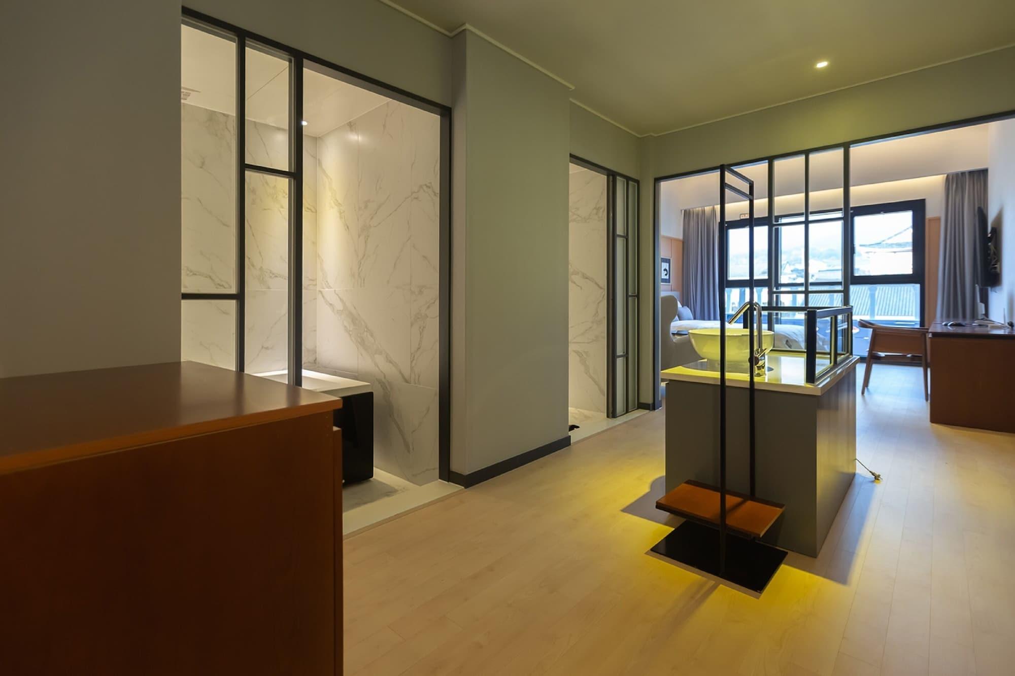 Gyeongju Brown Dot Gyeongju Bulguksa Branch 28/41