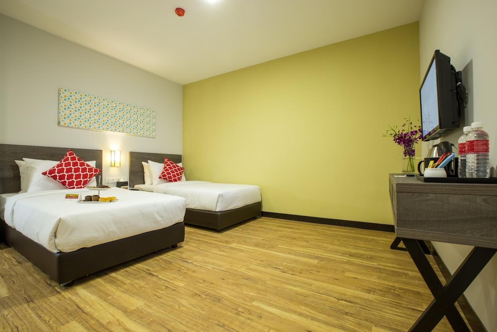 Humaira Hotel 21/41