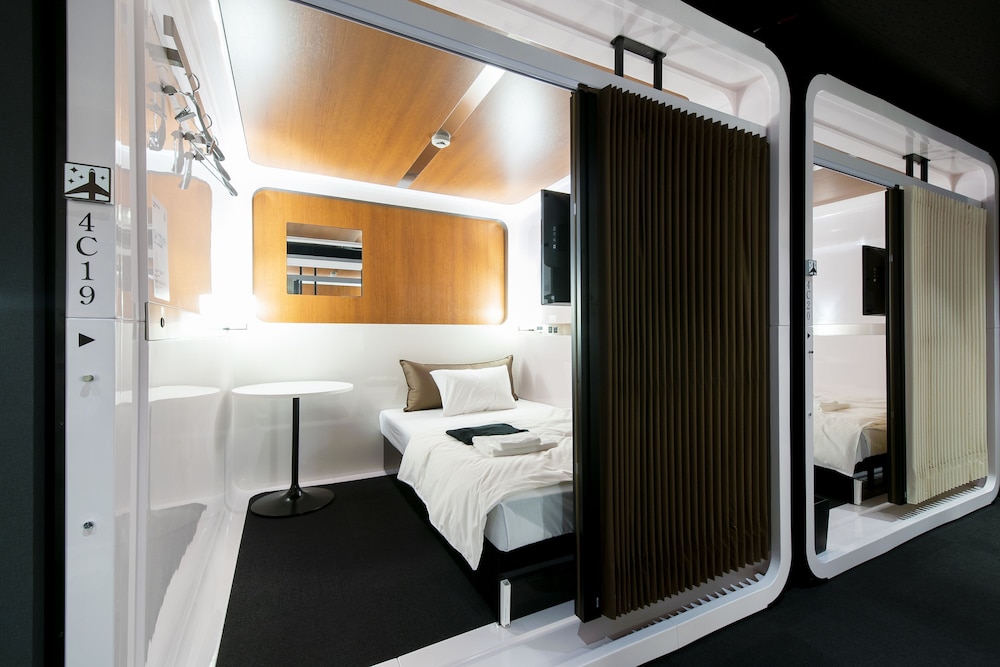 First Cabin Ichigaya 24/24