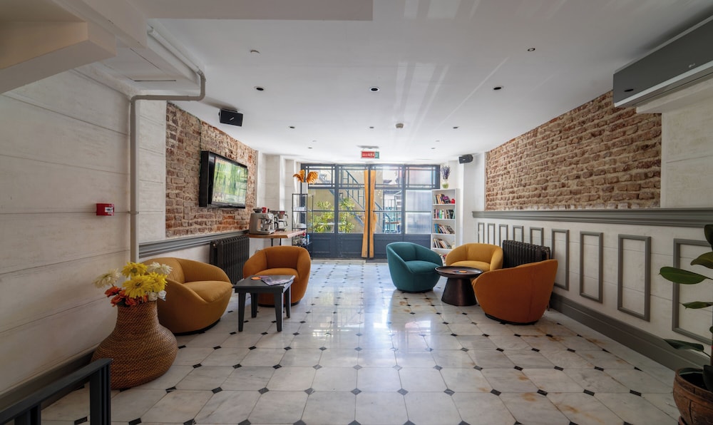 Taksim Avenue Hotel 34/50