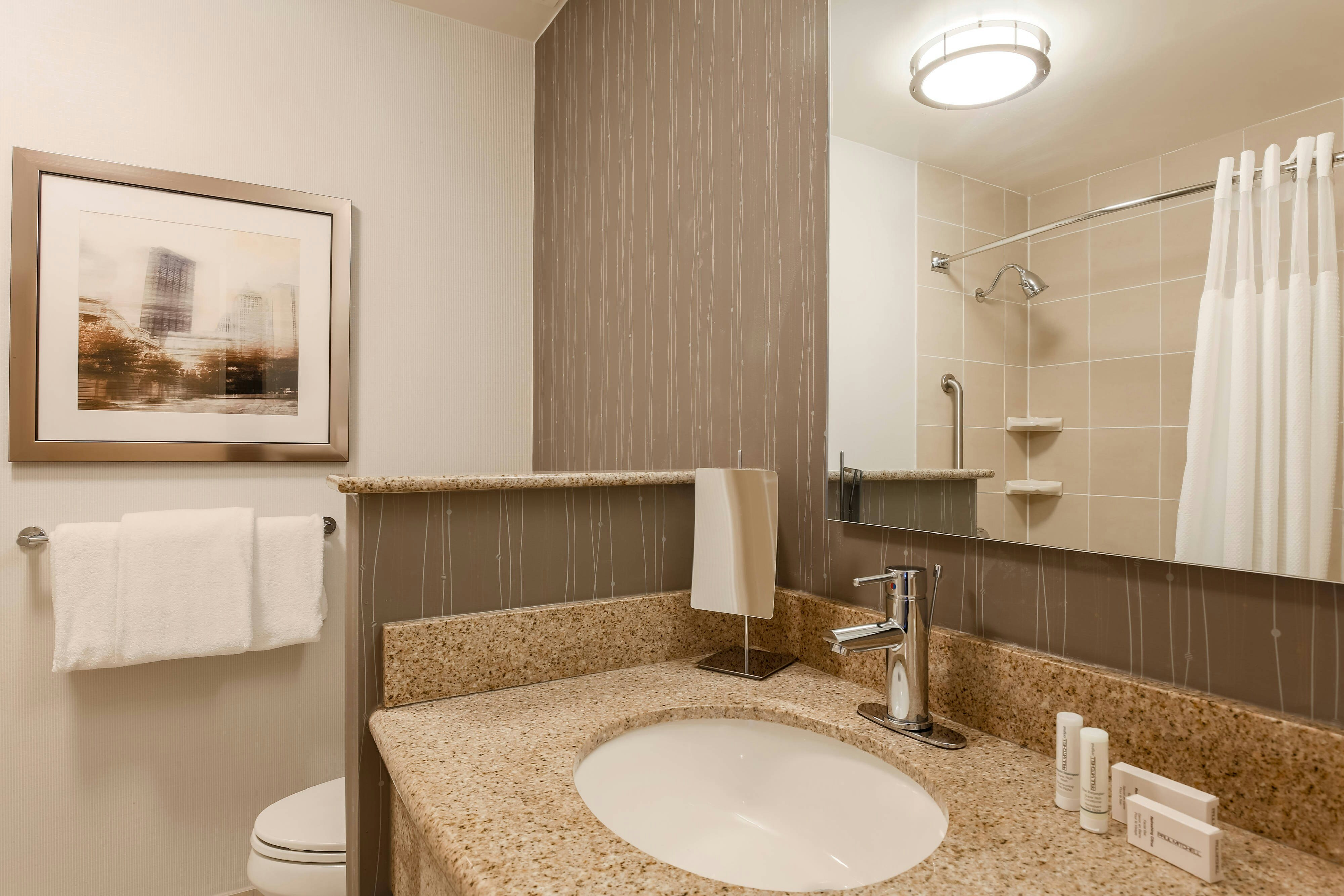 غرفة، Courtyard by Marriott Pittsburgh Downtown 4/7