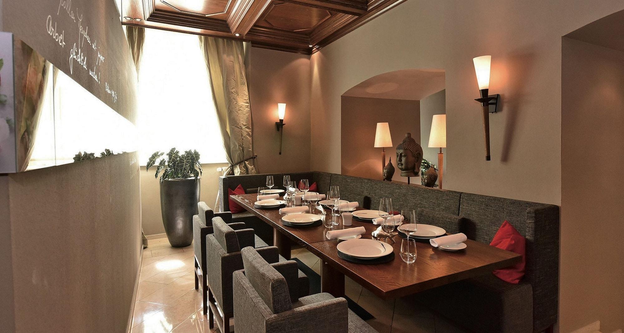 Victors Residenz Hotel Schloss Berg 36/50