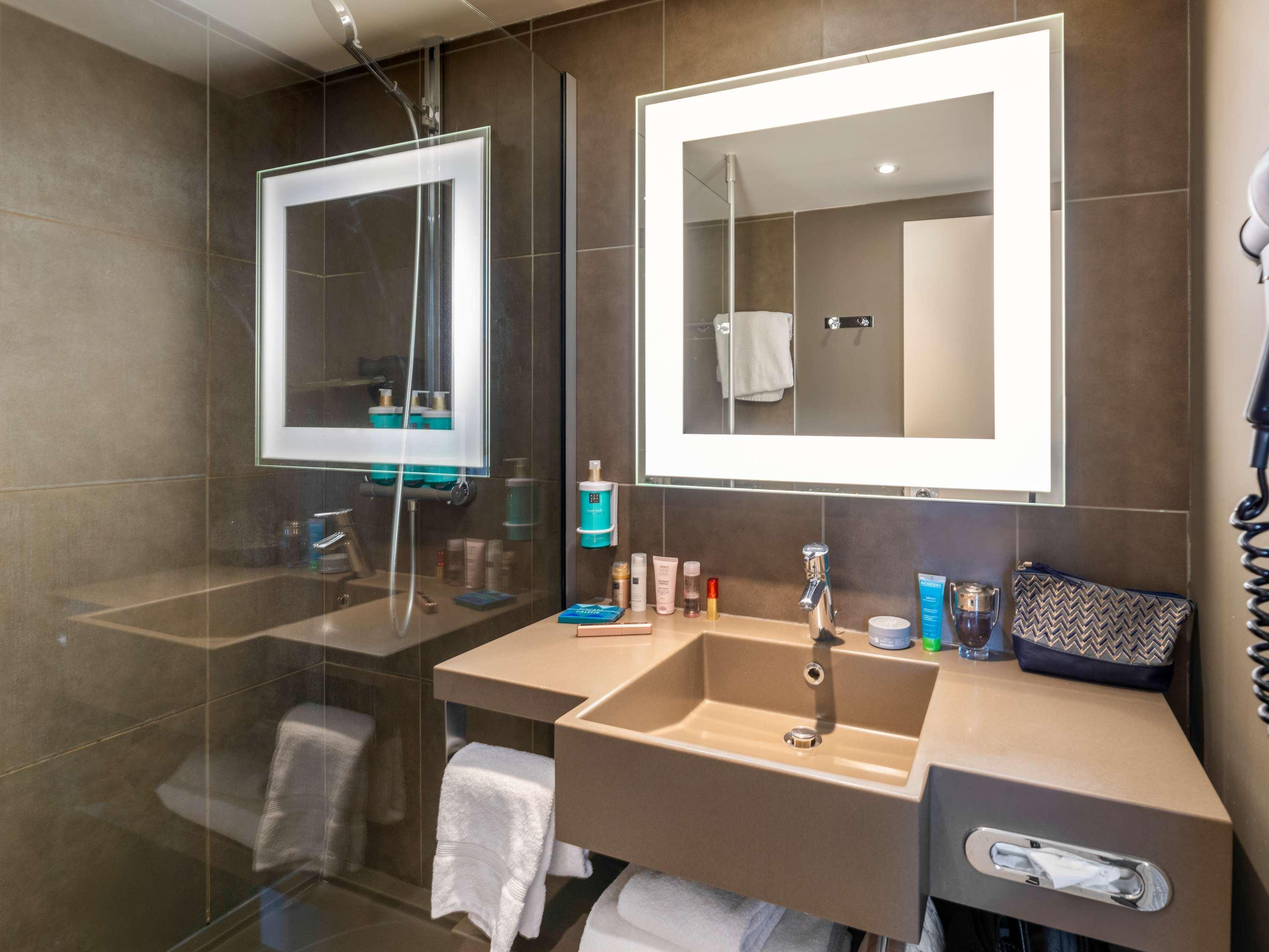 جناح بسرير مزدوج، NOVOTEL GRENOBLE CENTRE 2/4