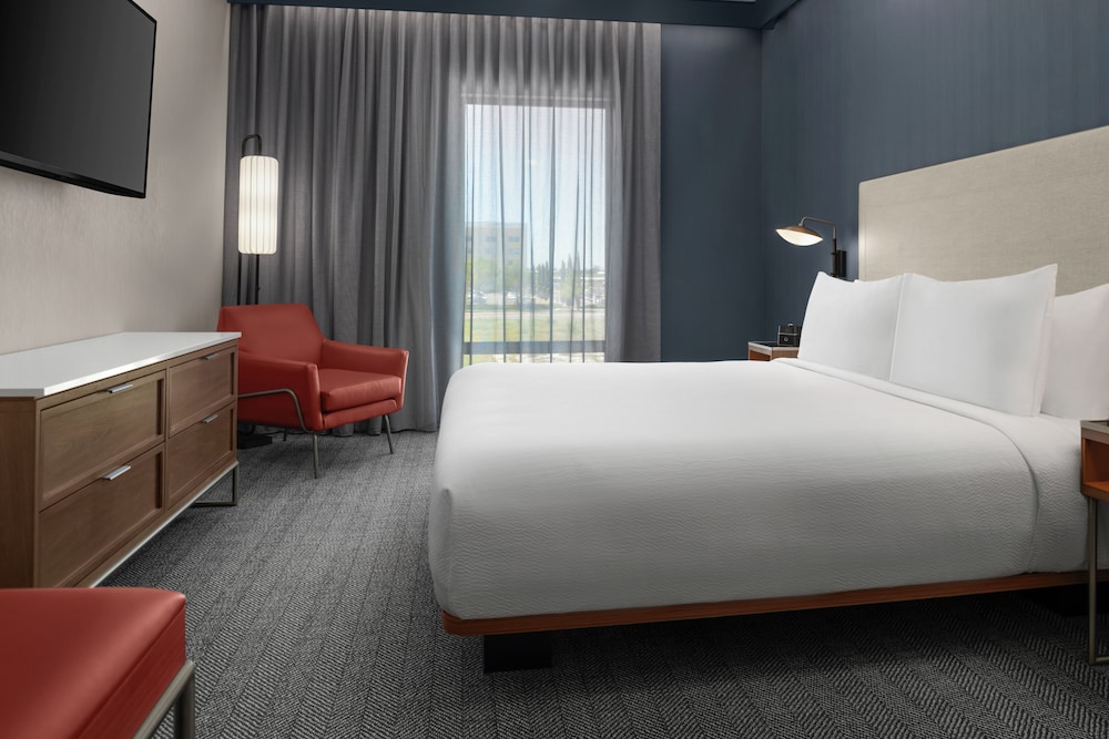 Courtyard by Marriott Modesto North 9/28