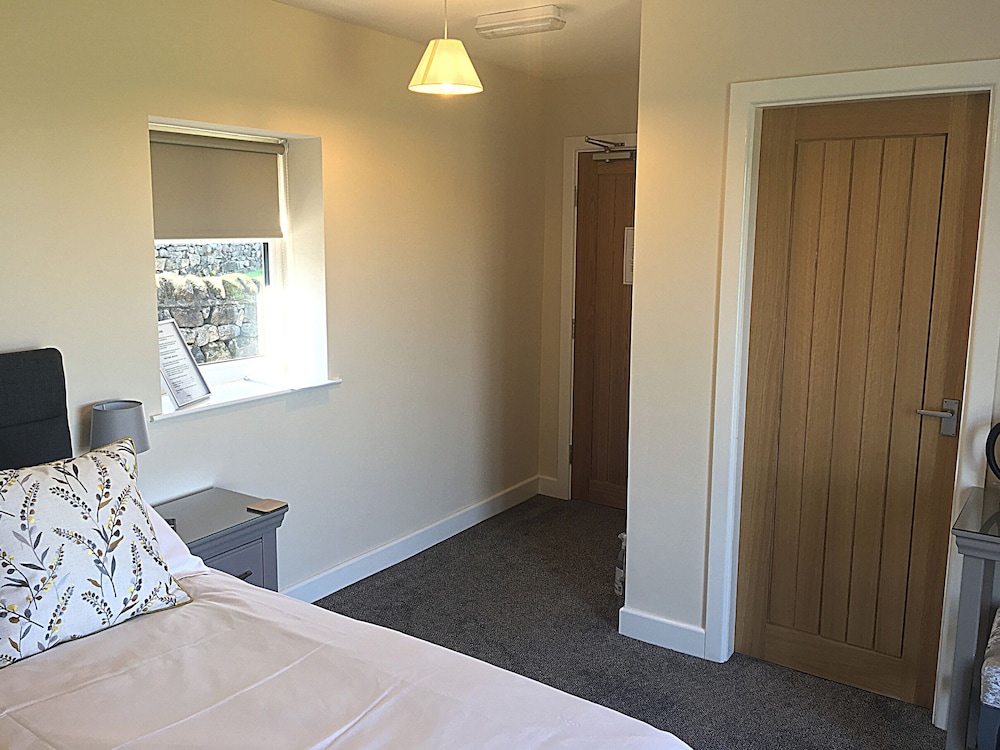 Chevin End Guest House 20/50