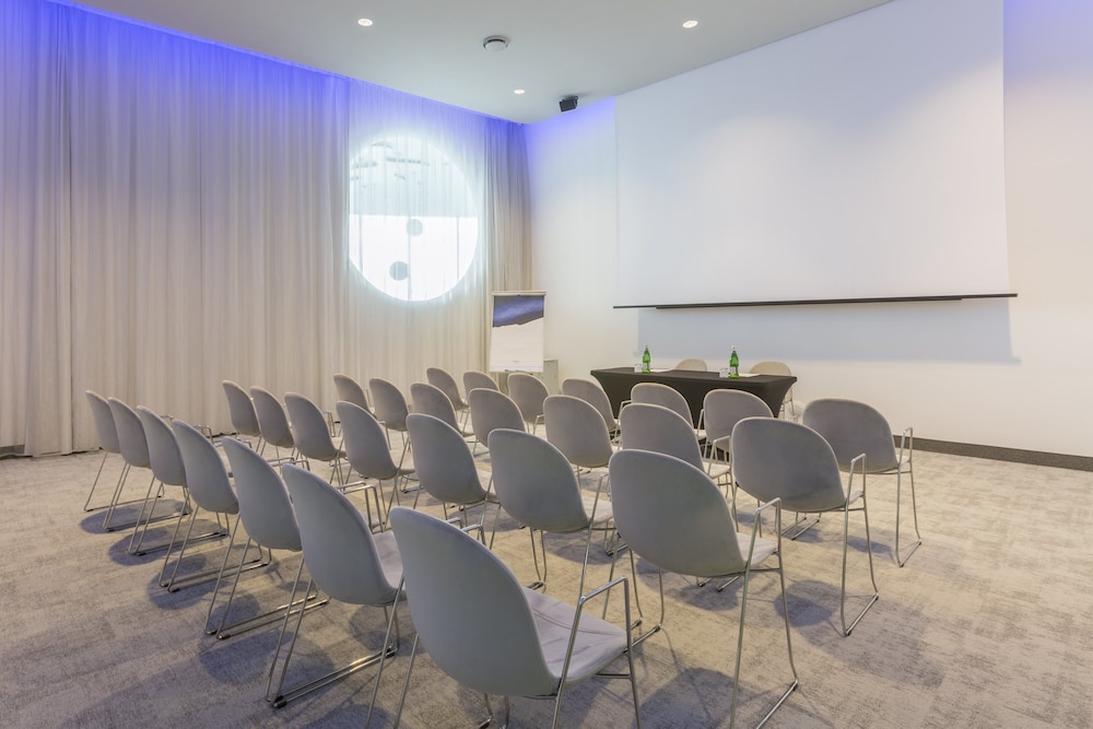 voco Milan-Fiere, an IHG Hotel 37/48