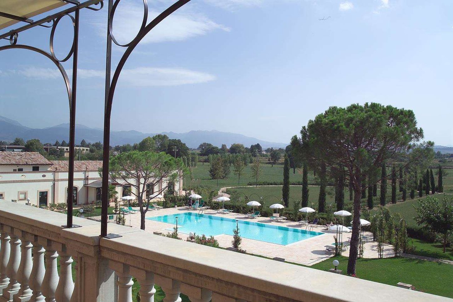 VILLA ZUCCARI 24/27