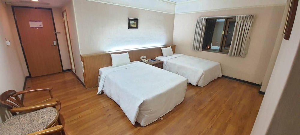 TAPENG BAY HOLIDAY HOTEL 32/52